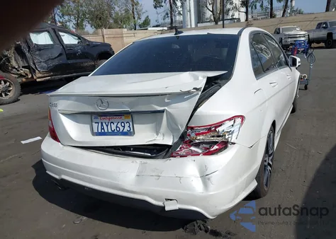 2013 Mercedes-Benz C 250 Sport из США, поврежденный, VIN WDDGF4HB6DR286163